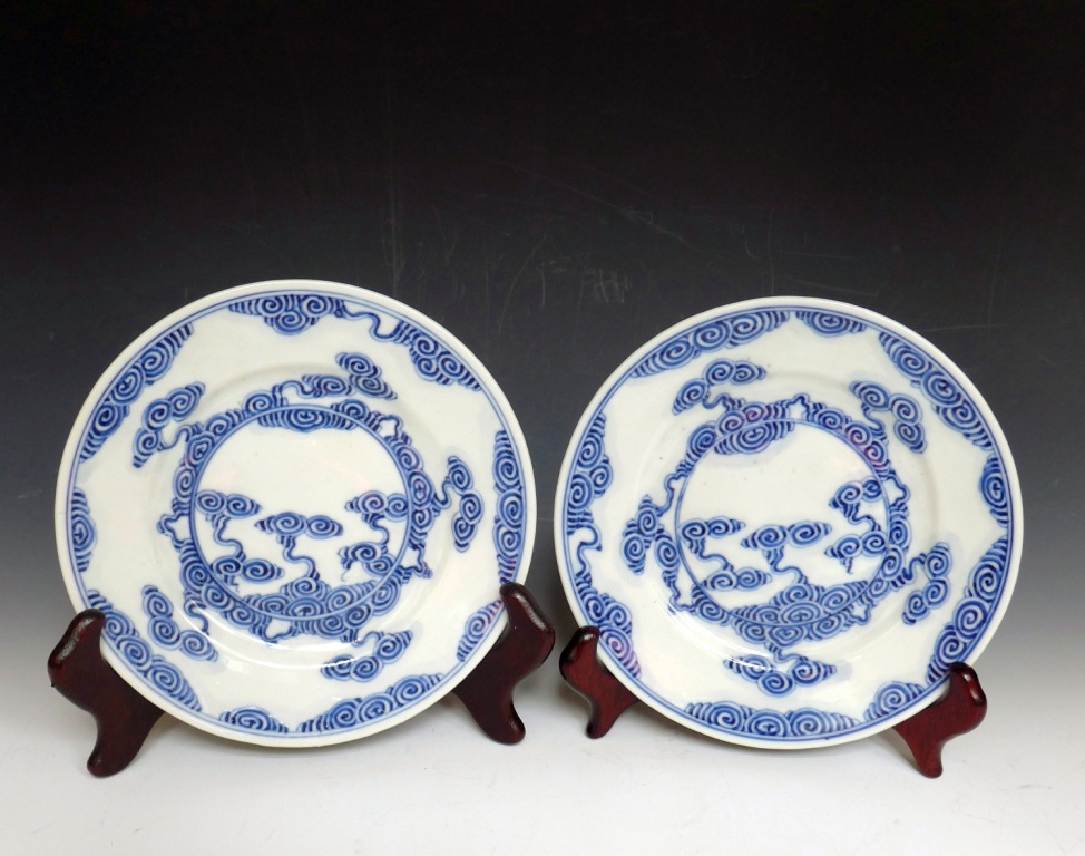 清光緒青花雲紋碟 一 對
Qing Guangxu blue and white Cloud dish