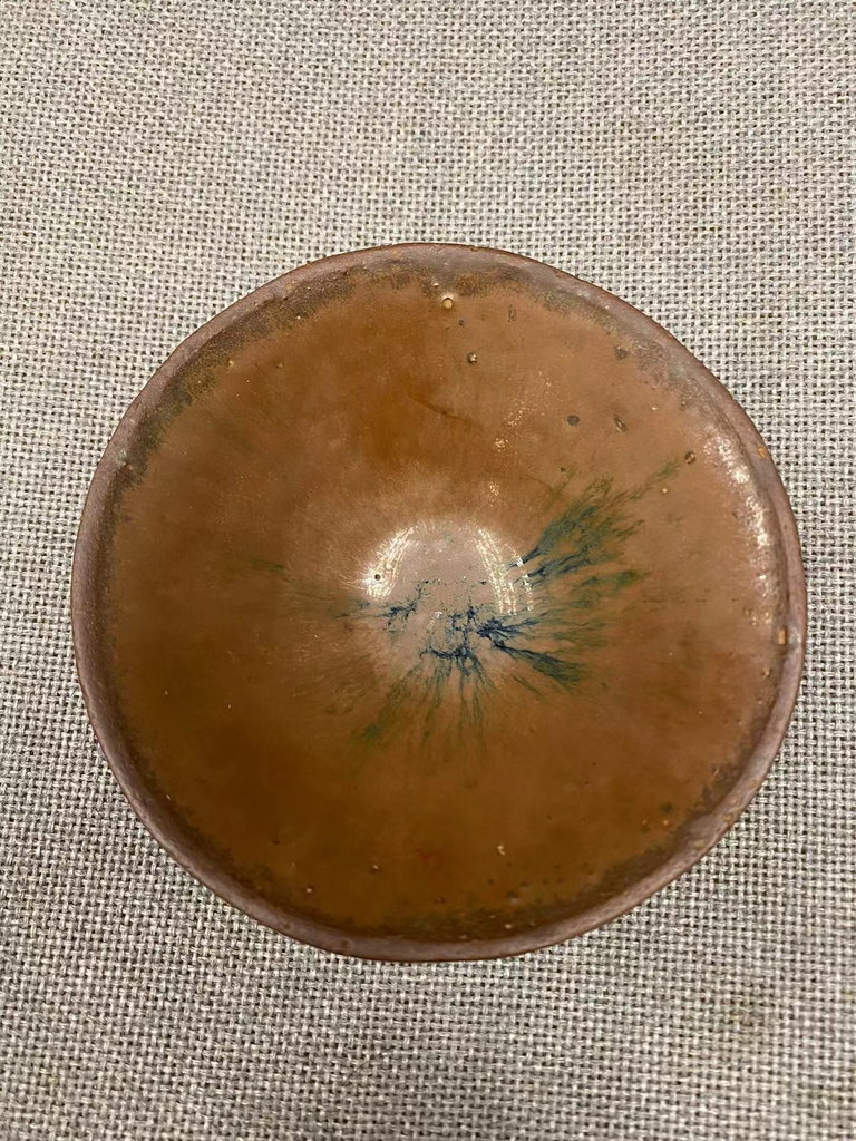 宋代建窯柿釉茶盞                                                                                               Song dynasty Jian persimmon glazed teabowl 