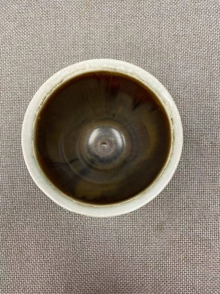 宋代德化窯白覆輪茶盞                                                                                      Song dynasty Dehua white rimmed brown glazed teabowl 